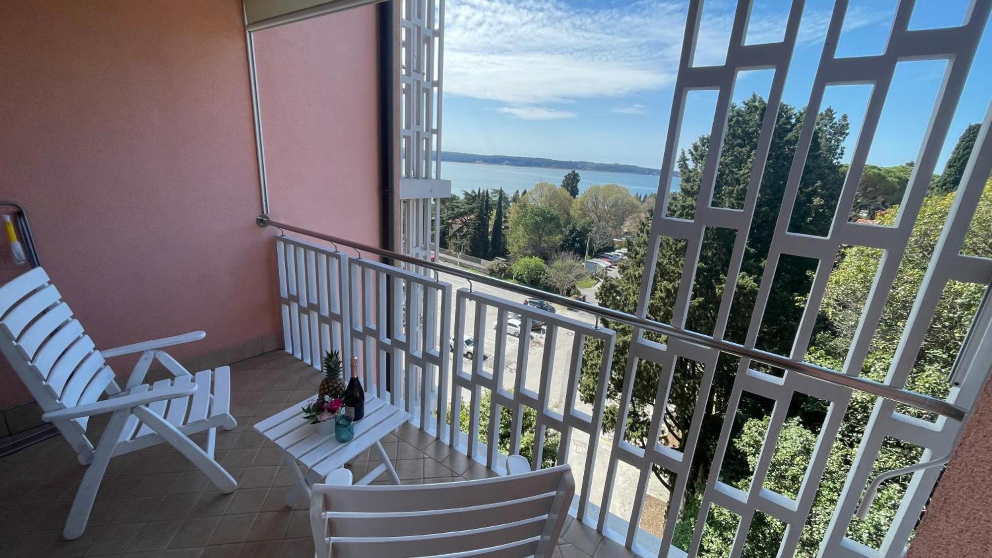 Sea & Me, Pleasant Seaside Home Portoroz Exterior photo